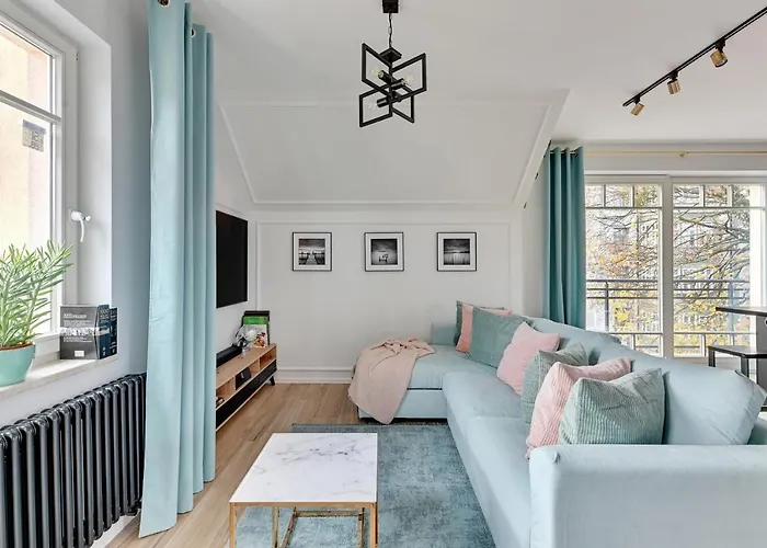 Lägenhet & Park Penthouse By Downtown *